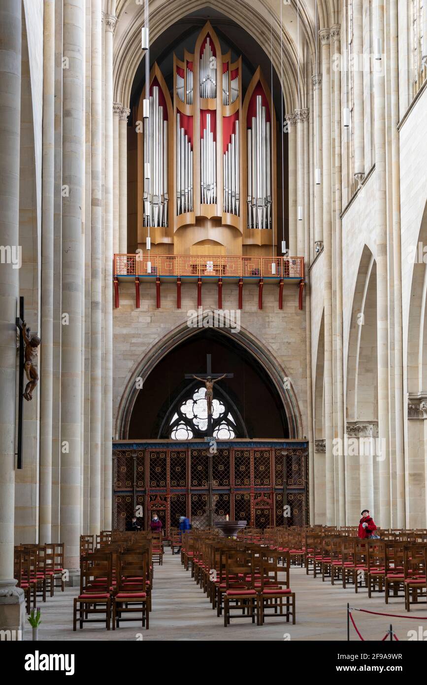 Germany, Saxony-Anhalt, Magdeburg, interior of the Magdeburg Cathedral, choir stalls, organ Stock Photo