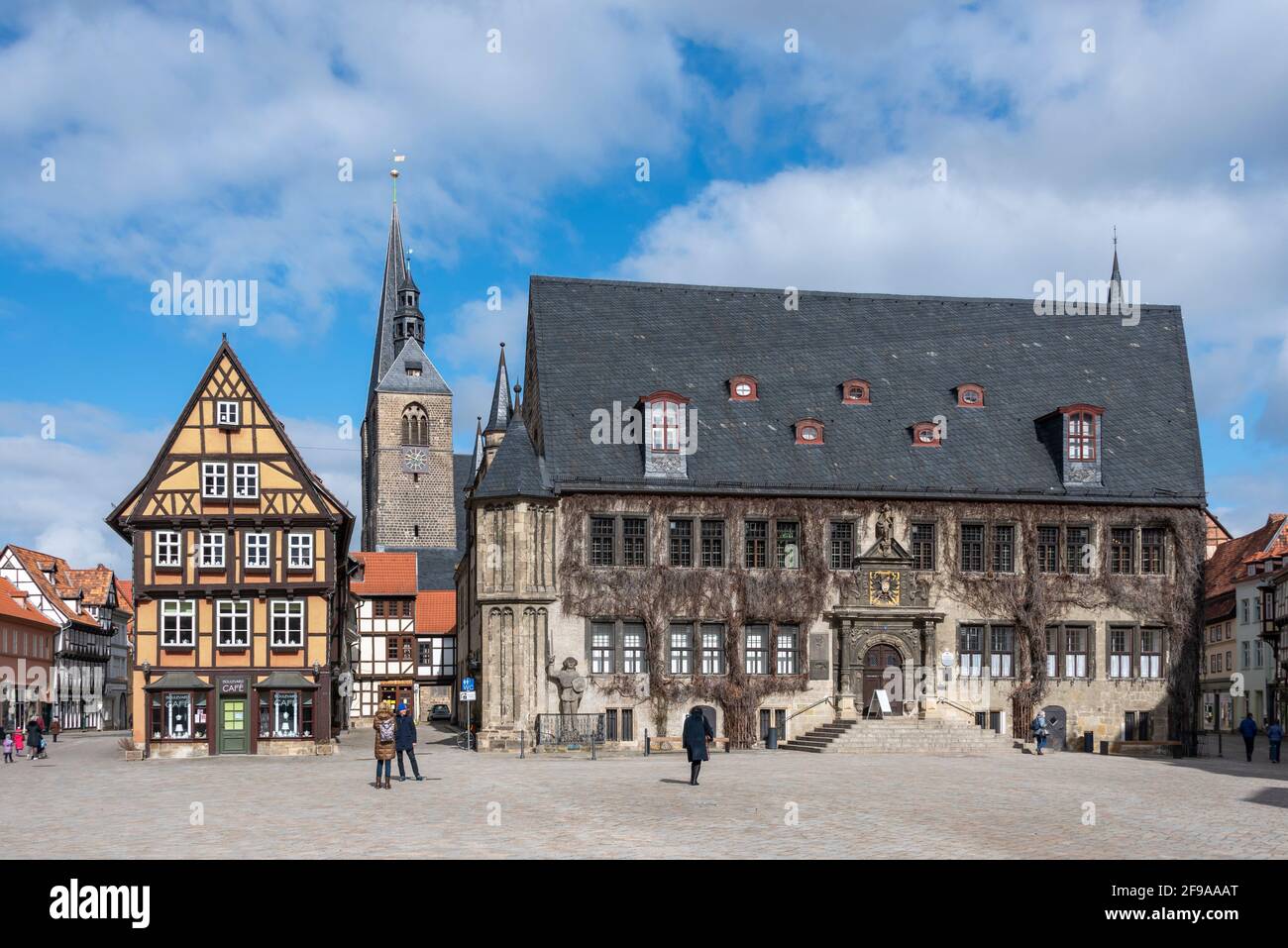 Germany, Saxony-Anhalt, Quedlinburg, historic half-timbered house, market church and town hall, World Heritage City of Quedlinburg. Stock Photo