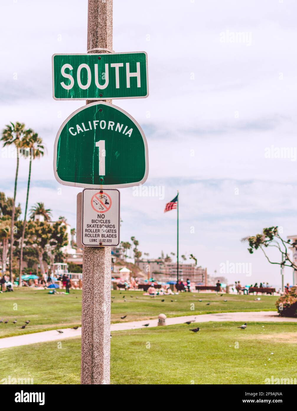 A sign for route 1 in California Stock Photo