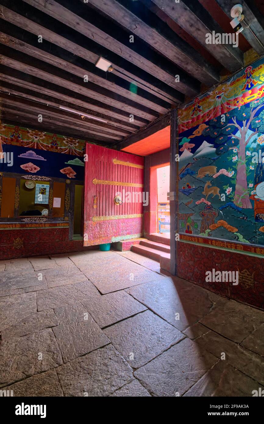 The Punakha Dzong standing by riverside is more than the landmark and administrative center of Punakha, but also the winter residence of the Central M Stock Photo