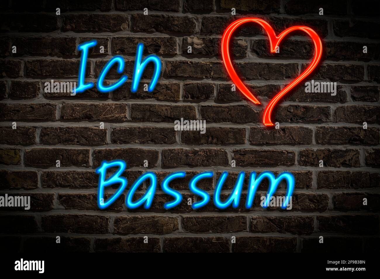 Leuchtreklame, Ich liebe Bassum, Niedersachsen, Deutschland, Europa | Illuminated advertising, I love Bassum, Lower Saxony, Germany, Europe Stock Photo