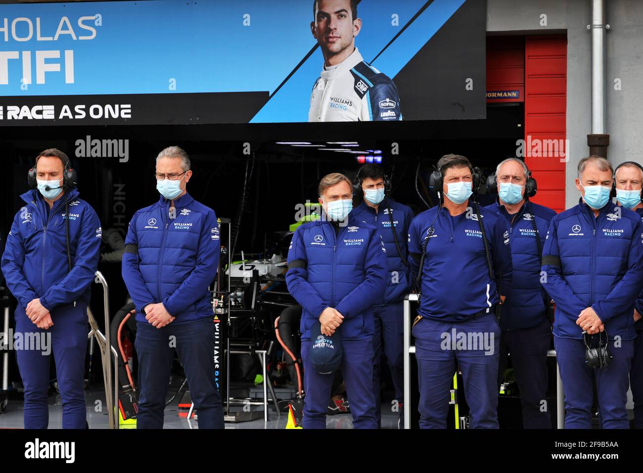 Williams Racing observe a minute's silence for HRH Prince Philip, Duke of Edinburgh. Emilia Romagna Grand Prix, Saturday 17th April 2021. Imola, Italy. Stock Photo