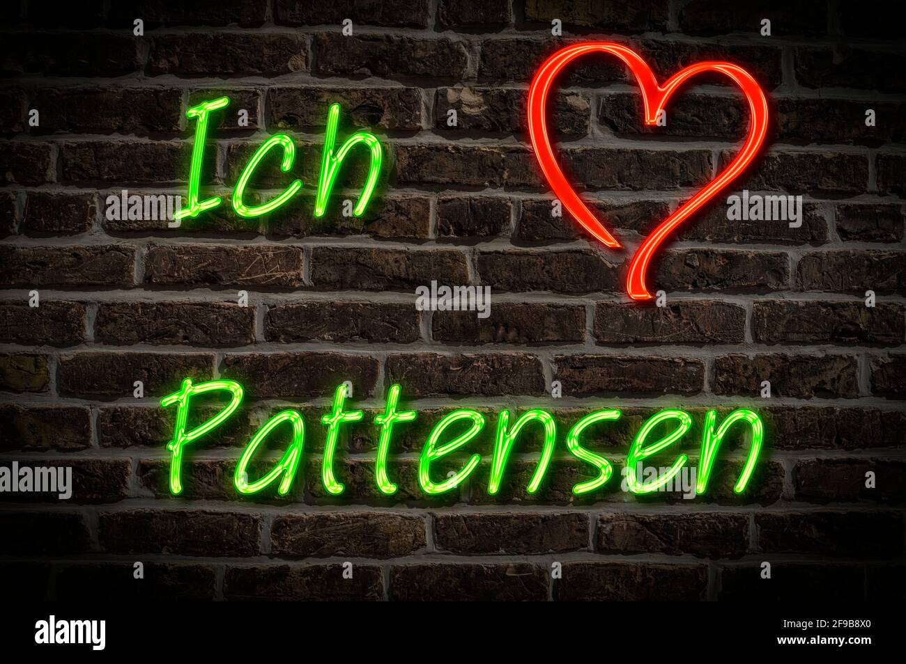 Leuchtreklame, Ich liebe Pattensen, Niedersachsen, Deutschland, Europa | Illuminated advertising, I love Pattensen, Lower Saxony, Germany, Europe Stock Photo