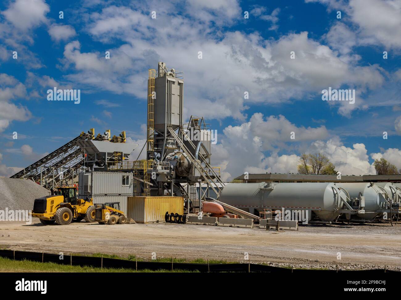 Grinding sand hires stock photography and images Alamy