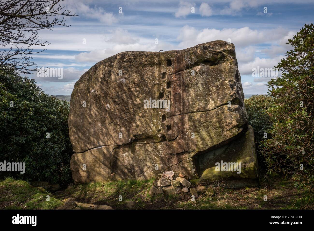 The Andle Stone is a natural eratic standing stone on Stanton Moor in the Peak District National Park, UK Stock Photo