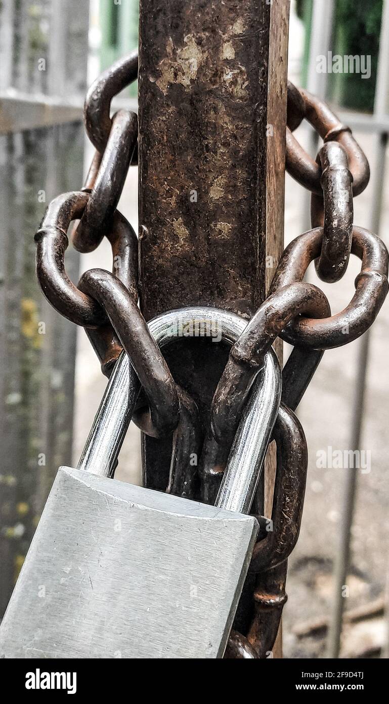 Big chain lock sales