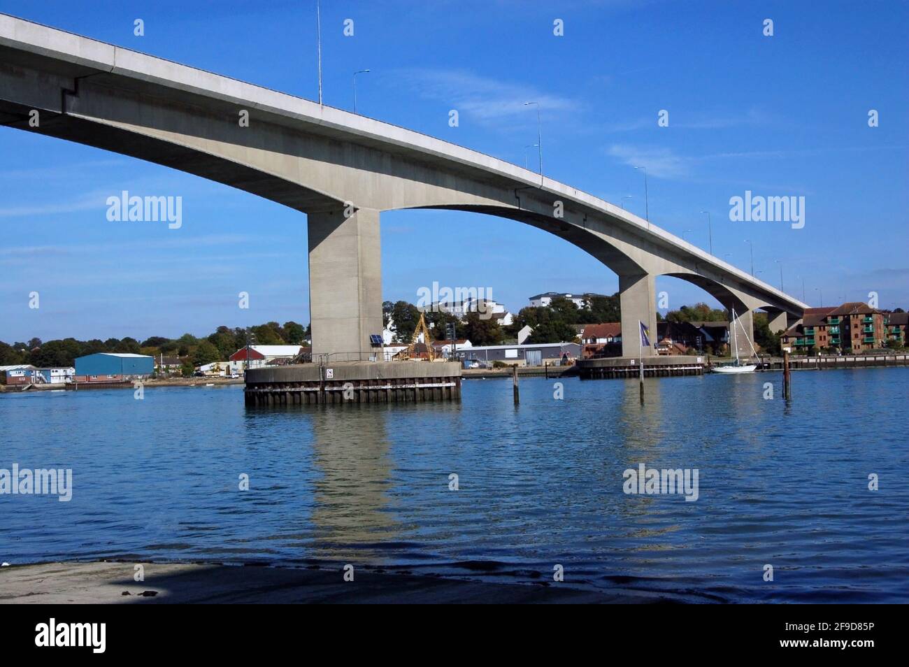 The spectacular bridge over the River Itchen in the city of Southampton ...