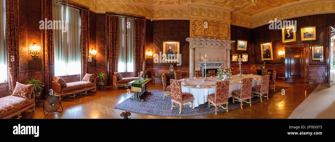 The Breakfast Room of the Biltmore Mansion Stock Photo Alamy