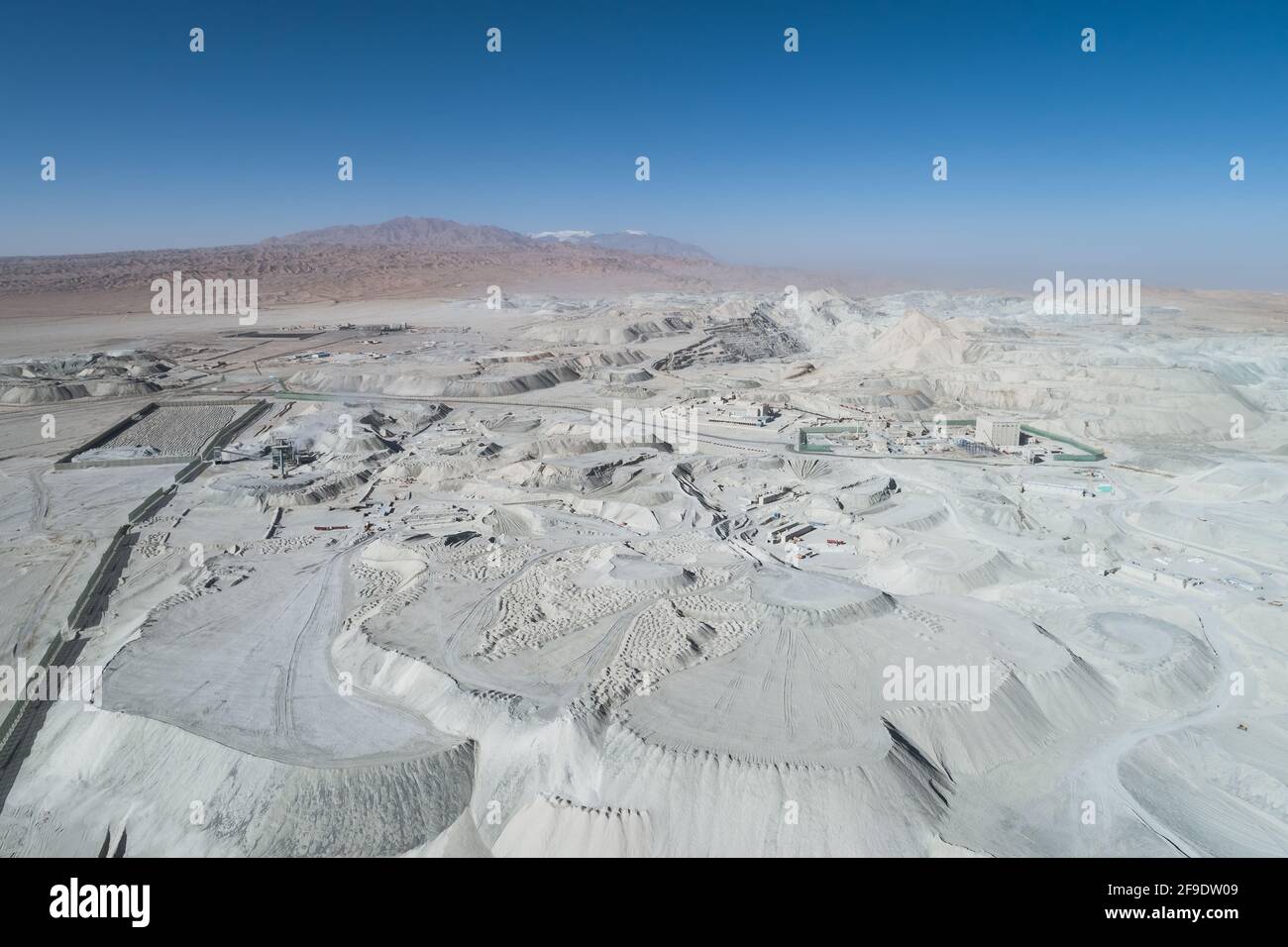 Asbestos mine hires stock photography and images Alamy