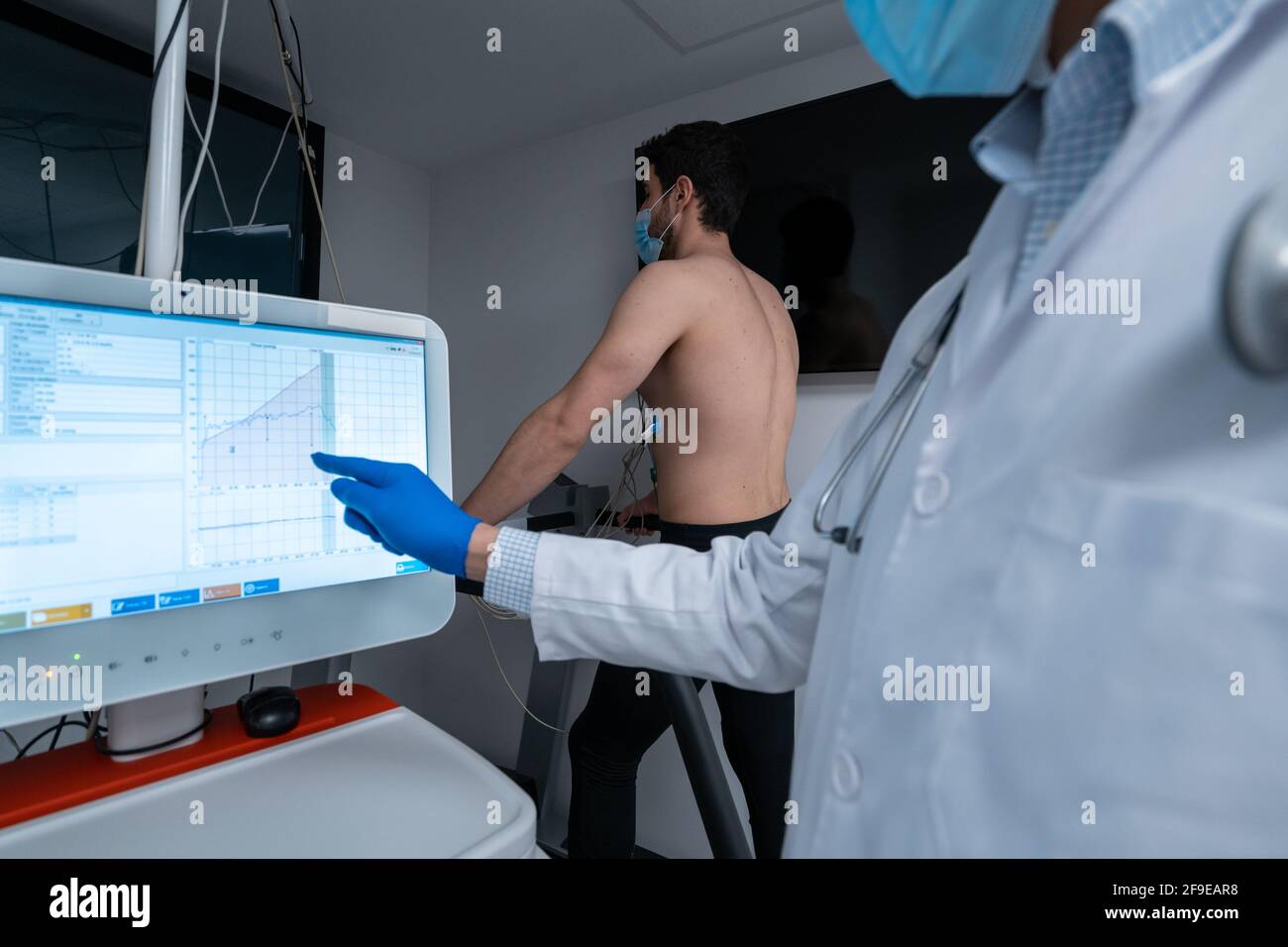 Ecg stress test hi-res stock photography and images - Alamy