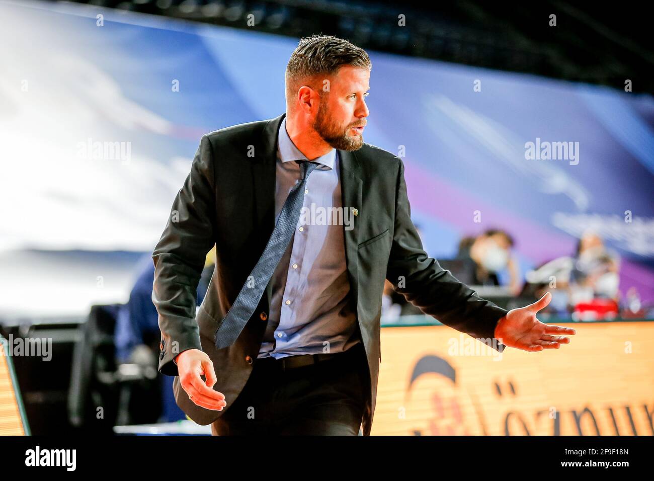 ISTANBUL, TURKEY - APRIL 18: headcoach David Gaspar of Sopron Basket during the EuroLeague Women match between Sopron Basket and Fenerbahce Oznur Kablo at Volkswagen Arena  on April 18, 2021 in Istanbul, Turkey (Photo by /Orange Pictures) Stock Photo