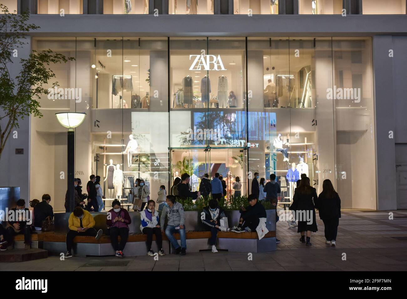 Beijing, China. 17th Apr, 2021. Shoppers stand in a queue outside Zara store  on Wangfujing Street. Credit: SOPA Images Limited/Alamy Live News Stock  Photo - Alamy