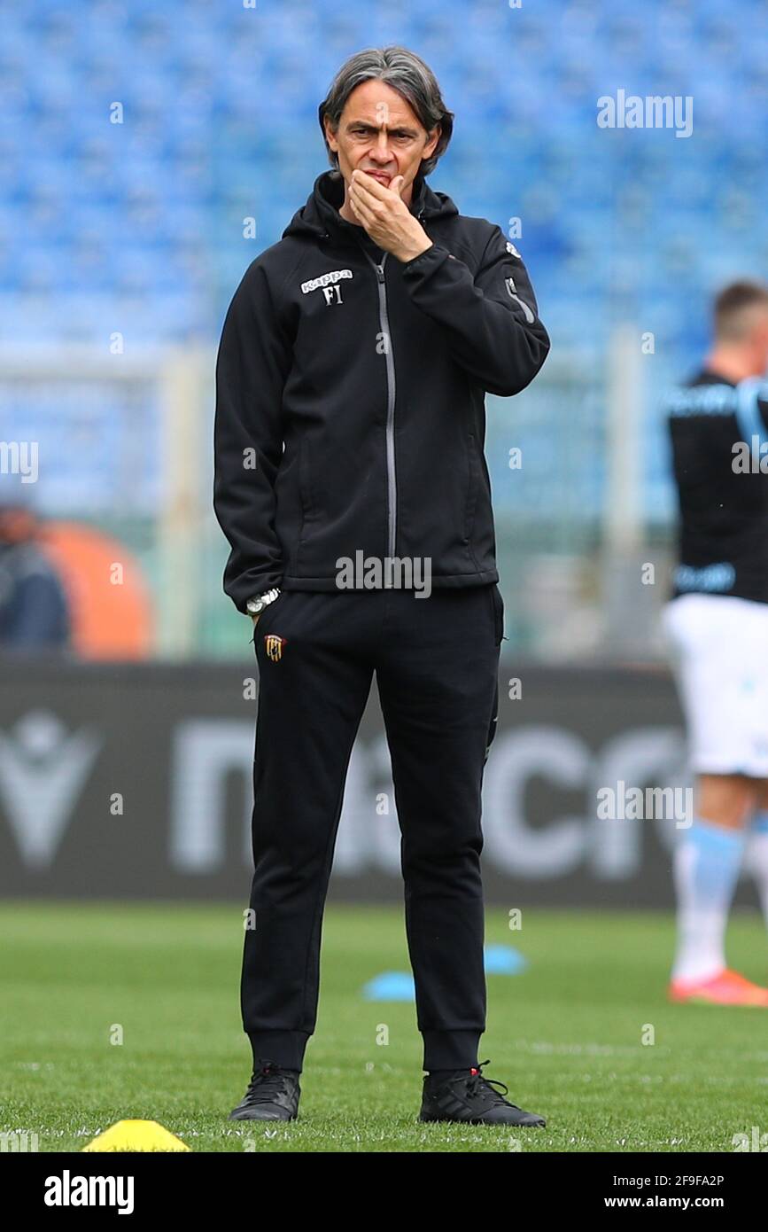 Coach of benevento calcio hi-res stock photography and images - Alamy