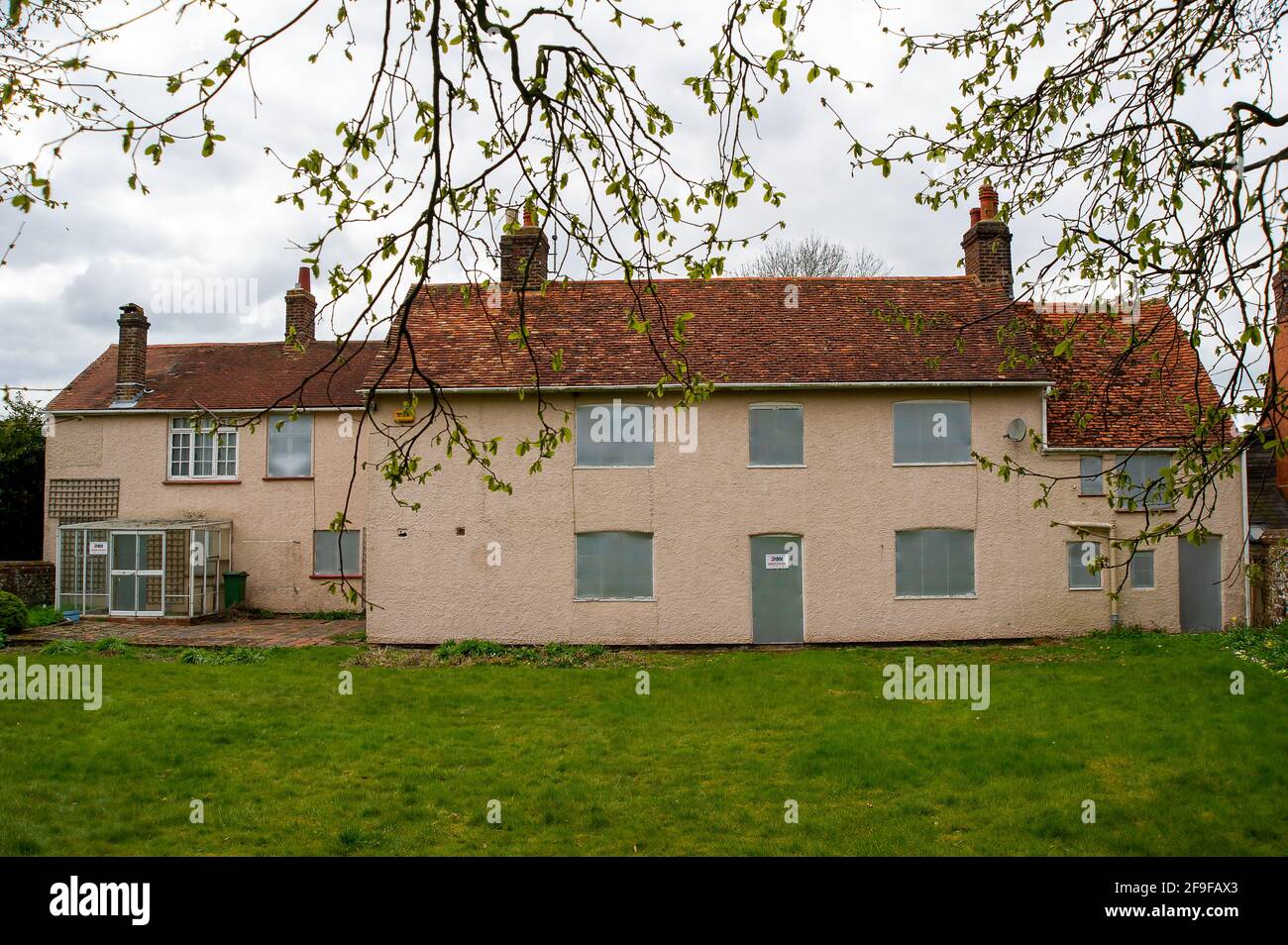 Aylesbury Vale, Buckinghamshire, UK. 16th April, 2021. Wendover Dean