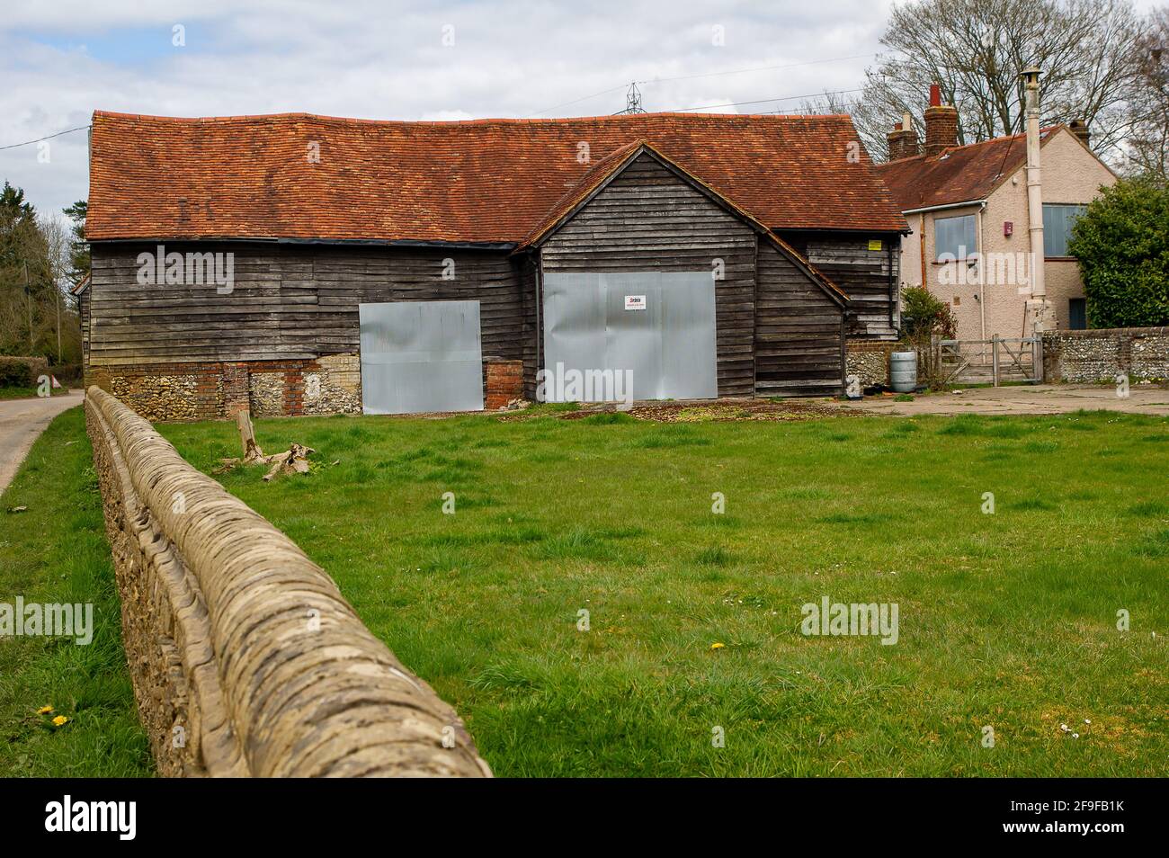 Aylesbury Vale, Buckinghamshire, UK. 16th April, 2021. Wendover Dean