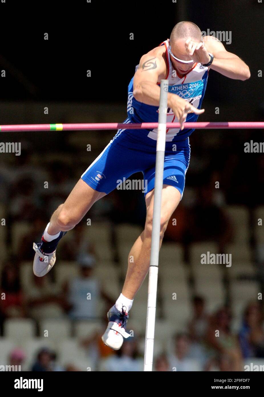 OLYMPIC GAMES IN ATHENS 2004. 24/8/2004 DECATHLON POLE VAULT DEAN MACEY