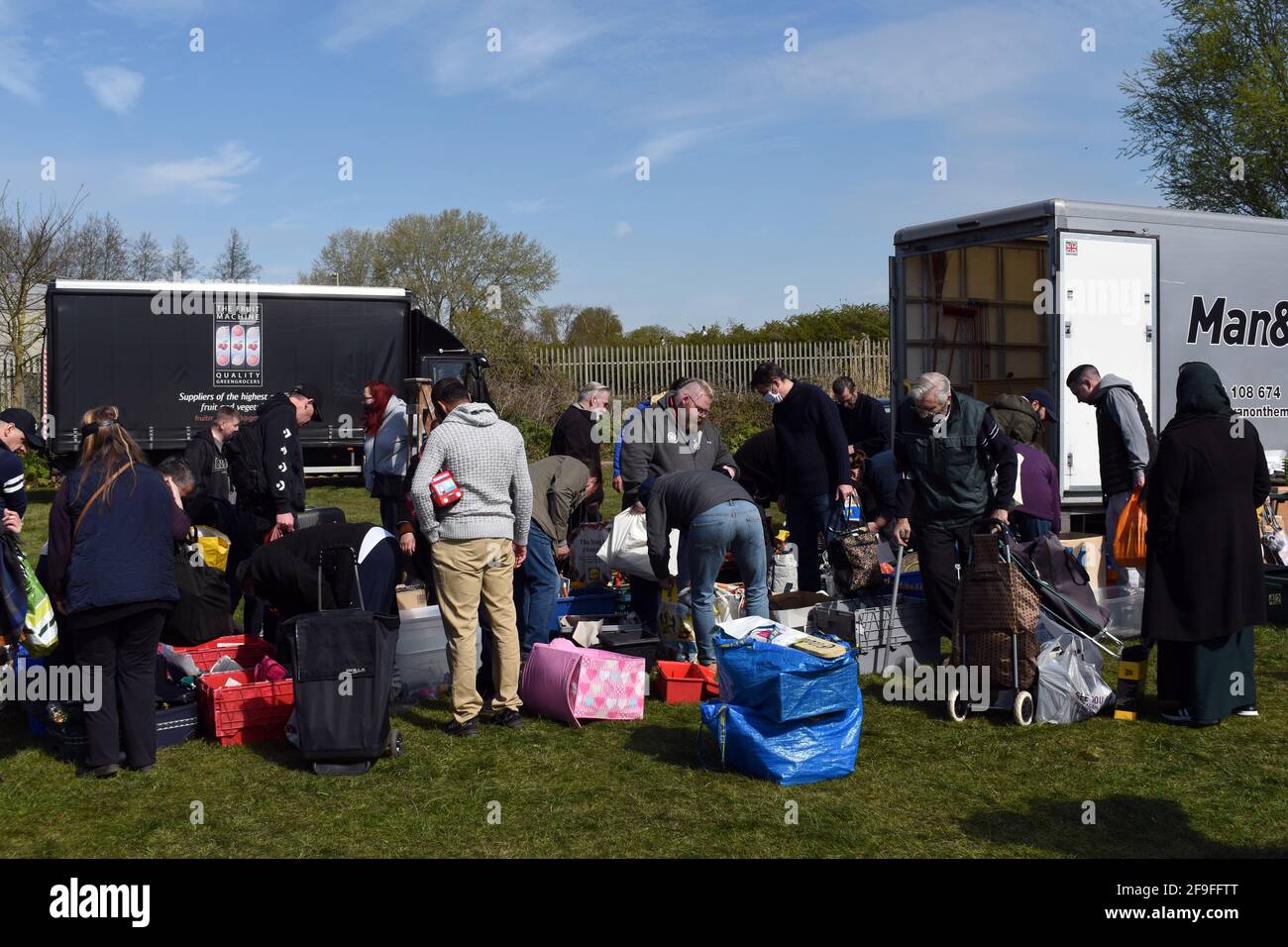 Hampton Court, UK. 18th Apr, 2021. Boot sales open on sunny day as non essential businesses allowed to open after lockdown. Credit: JOHNNY ARMSTEAD/Alamy Live News Stock Photo