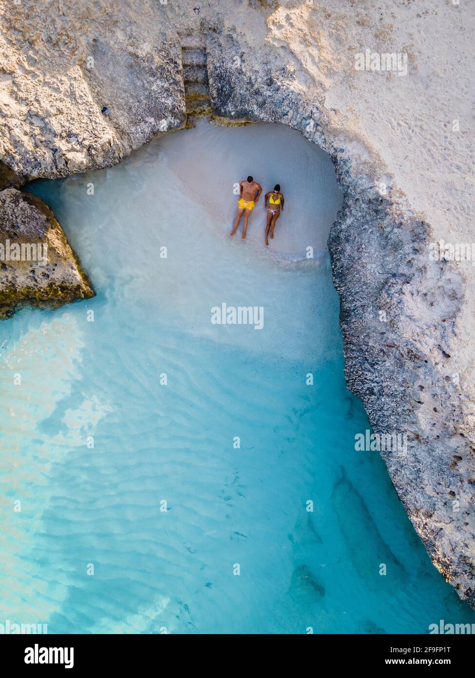 Tres Trapi Steps Triple Steps Beach, Aruba completely empty, Popular