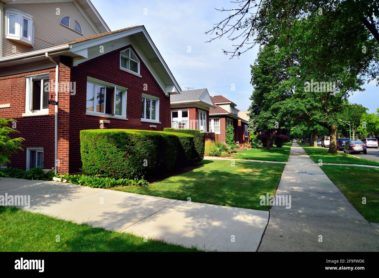 Chicago, Illinois, USA. Homes defining a residential block on the Northwest side of the city in the Jefferson Park neighborhood. Stock Photo