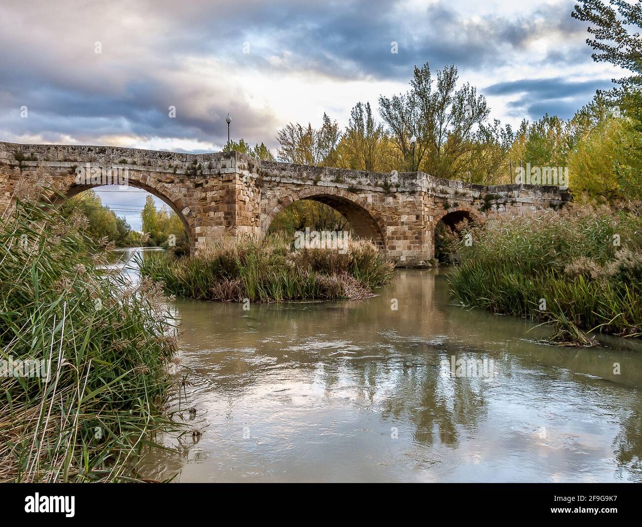 Puente canto hires stock photography and images Alamy