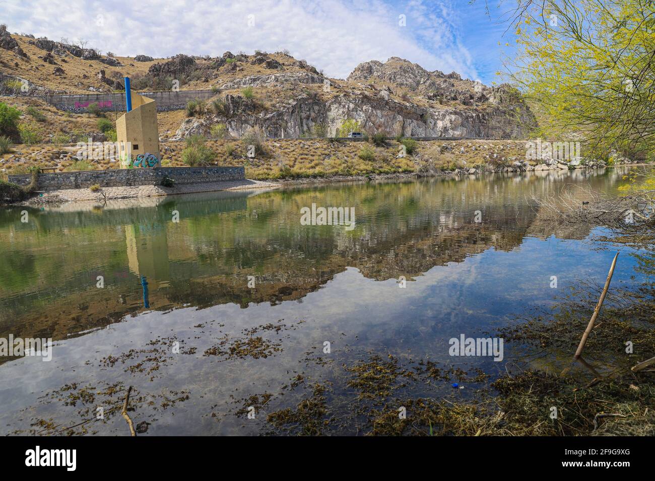 Hill landscape. Landscape of the cerro de la cementera reflected in the water of the wetland of La Sauceda Hermosillo, Mexico ... lake   (© Photo: LuisGutierrez / NortePhoto.com)  Paisaje del cerro de la cementera reflejado en el agua del humedal de La Sauceda Hermosillo, Mexico...lago  (© Photo: LuisGutierrez / NortePhoto.com) Stock Photo