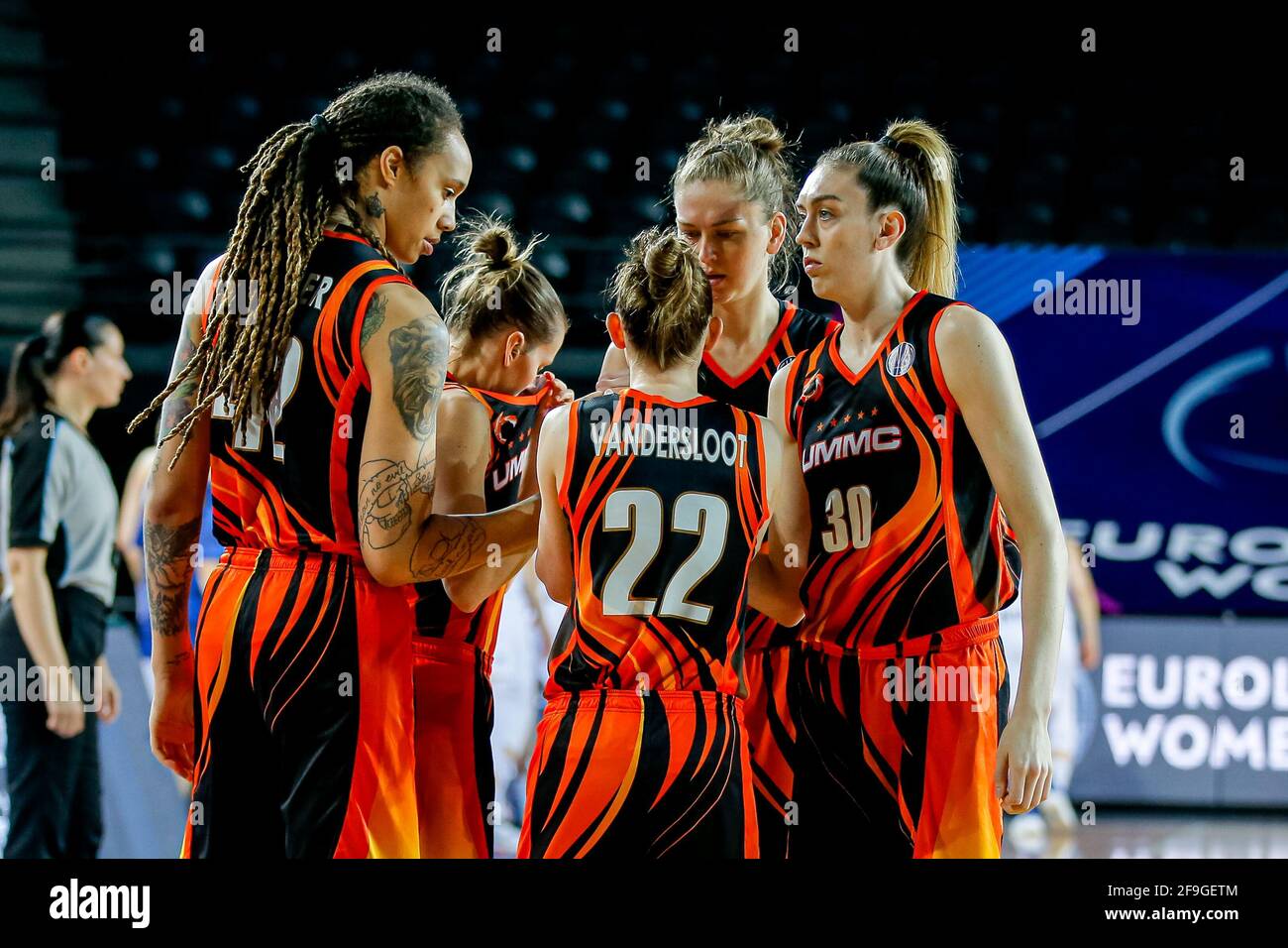 ISTANBUL, TURKEY APRIL 18 players of UMMC Ekaterinburg during the