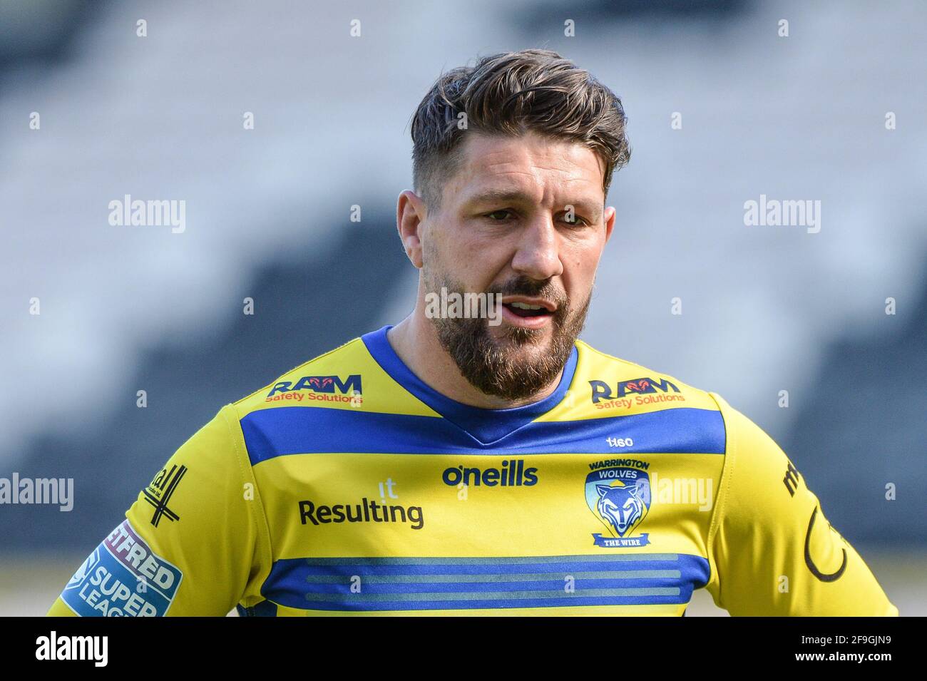 Kingston Upon Hull, England - 18th April 2021 - Gareth Widdop (7) of Warrington Wolves during the Rugby League Betfred Super League Round 3 Hull FC vs Warrington Wolves at KCOM Stadium, Kingston Upon Hull, UK  Dean Williams/Alamy Live News Stock Photo
