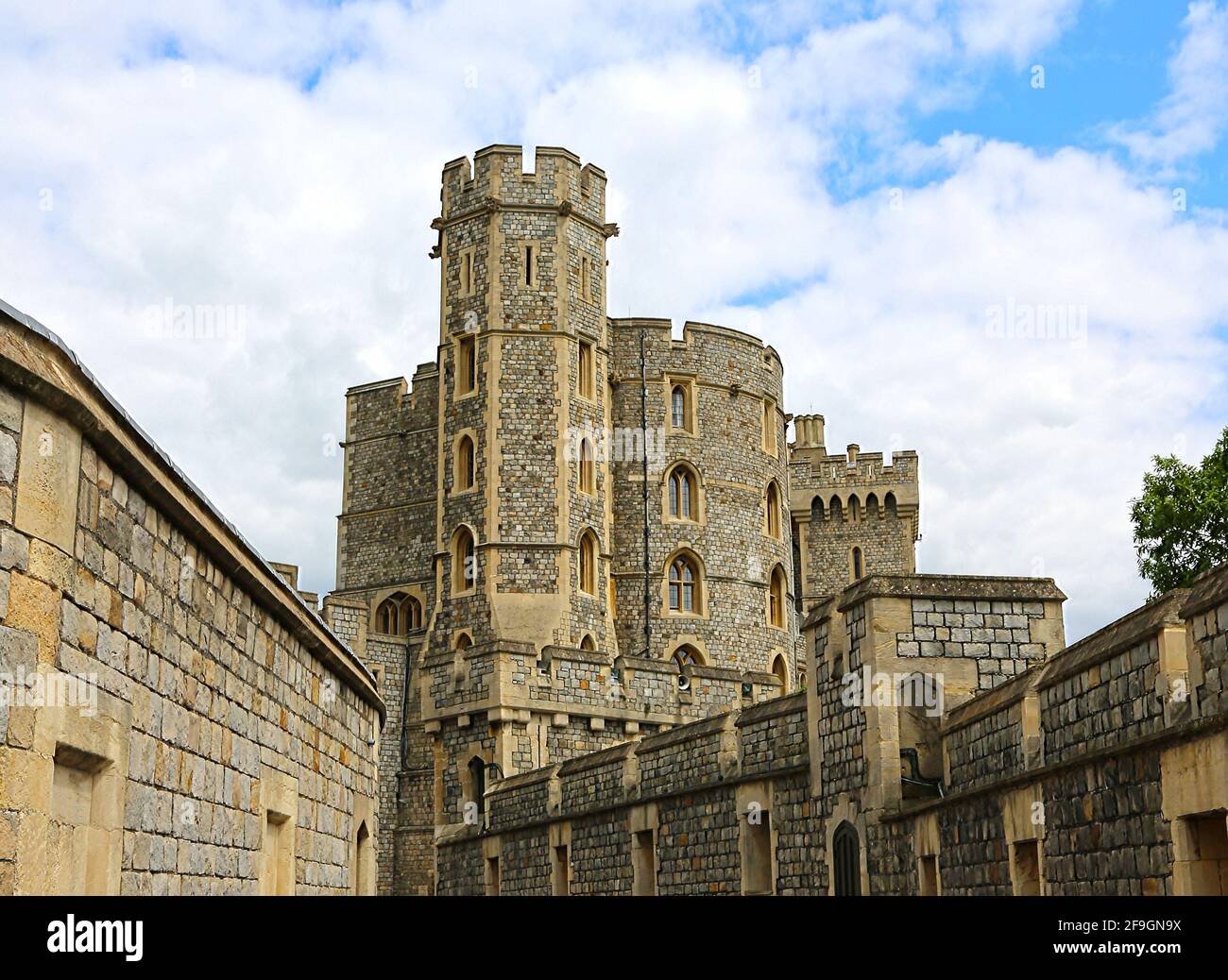 Edward iii tower windsor castle hires stock photography and images Alamy