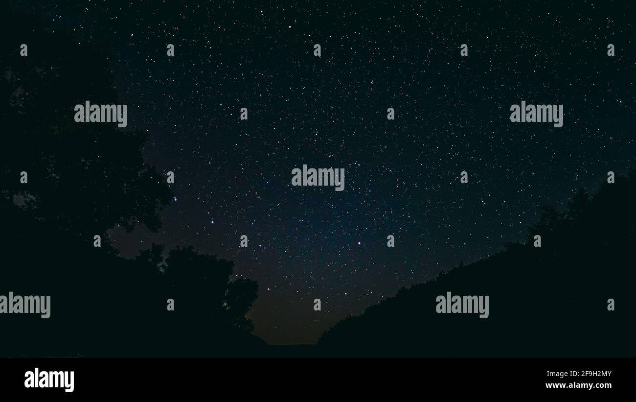 Starry sky night shot hi-res stock photography and images - Alamy