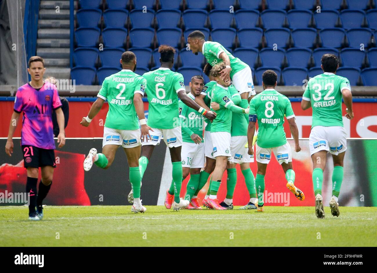 Paris, France. 18th Apr, 2021. Players of Saint-Etienne celebrate their  goal during the French championship Ligue 1 football match between Paris  Saint-Germain (PSG) and AS Saint-Etienne (ASSE) on April 18, 2021 at