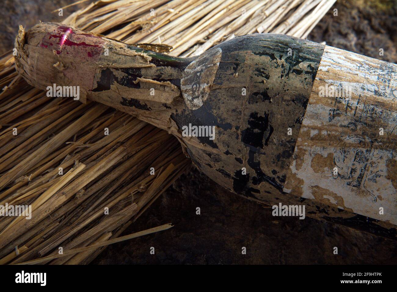 Old wine label hi-res stock photography and images - Alamy