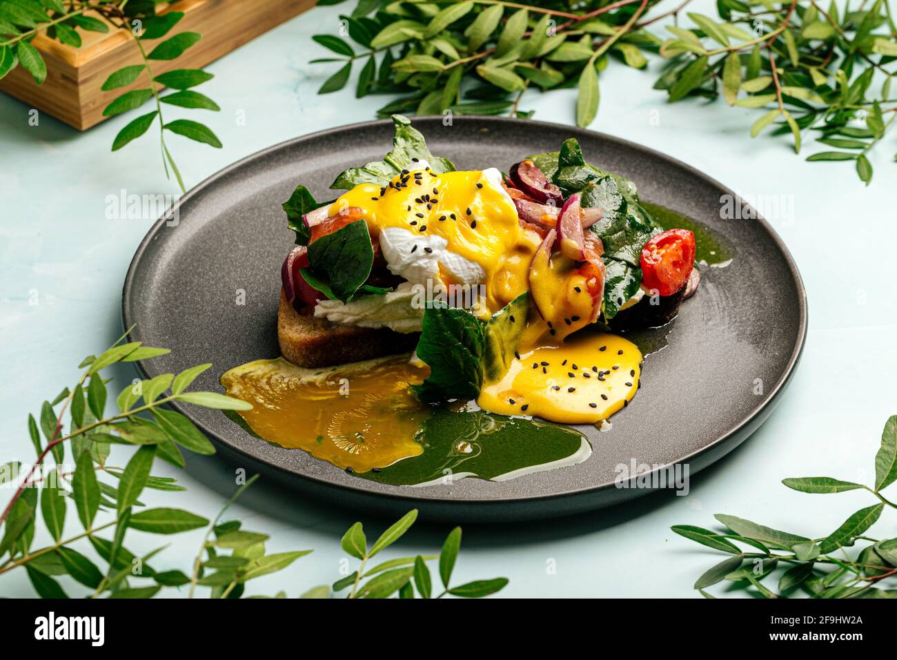 Sandwich with poached egg and hollandaise sauce Stock Photo Alamy