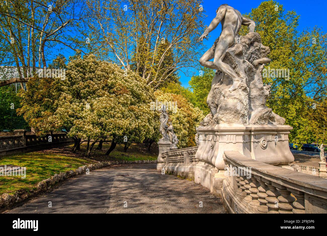 Italy Piedmont Turin Valentino Park - " Fontana dei 12 mesi "( fountain of  the twelve months ) in spring Stock Photo - Alamy