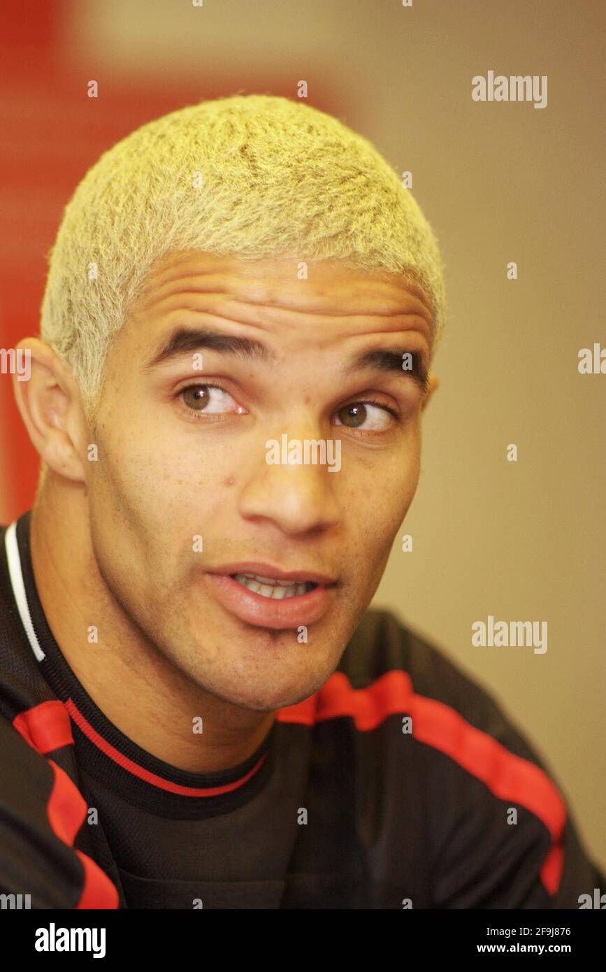 David james goalkeeper hires stock photography and images Alamy