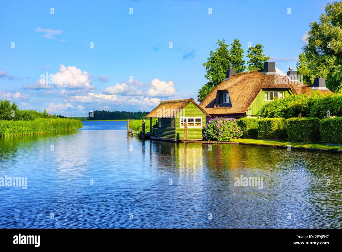 Idyllic landscape around Bovenwijde lake in Giethoorn village, Netherlands Stock Photo