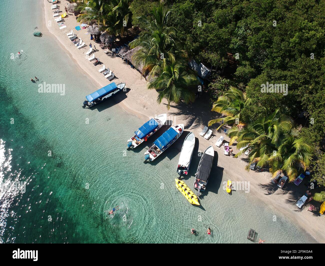 Strand von oben mit der Drohne in Panama Stock Photo
