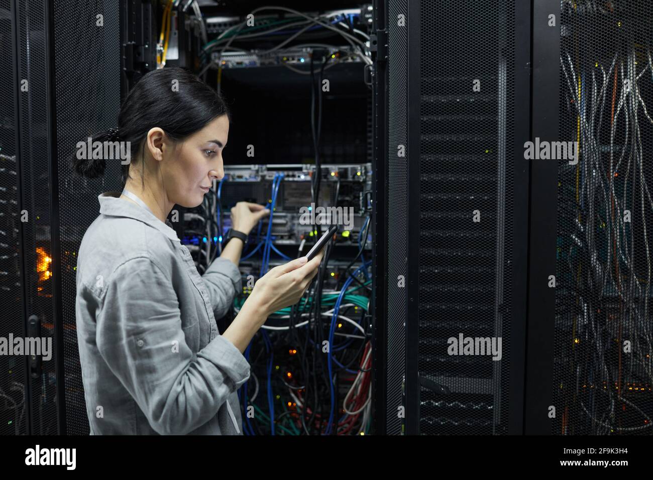 Server rack hi-res stock photography and images - Alamy