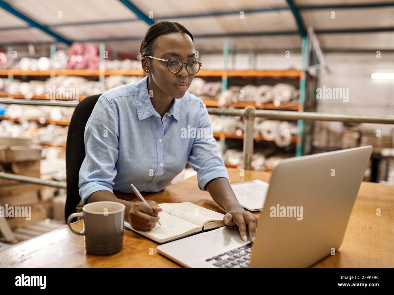 African business woman hi-res stock photography and images - Alamy