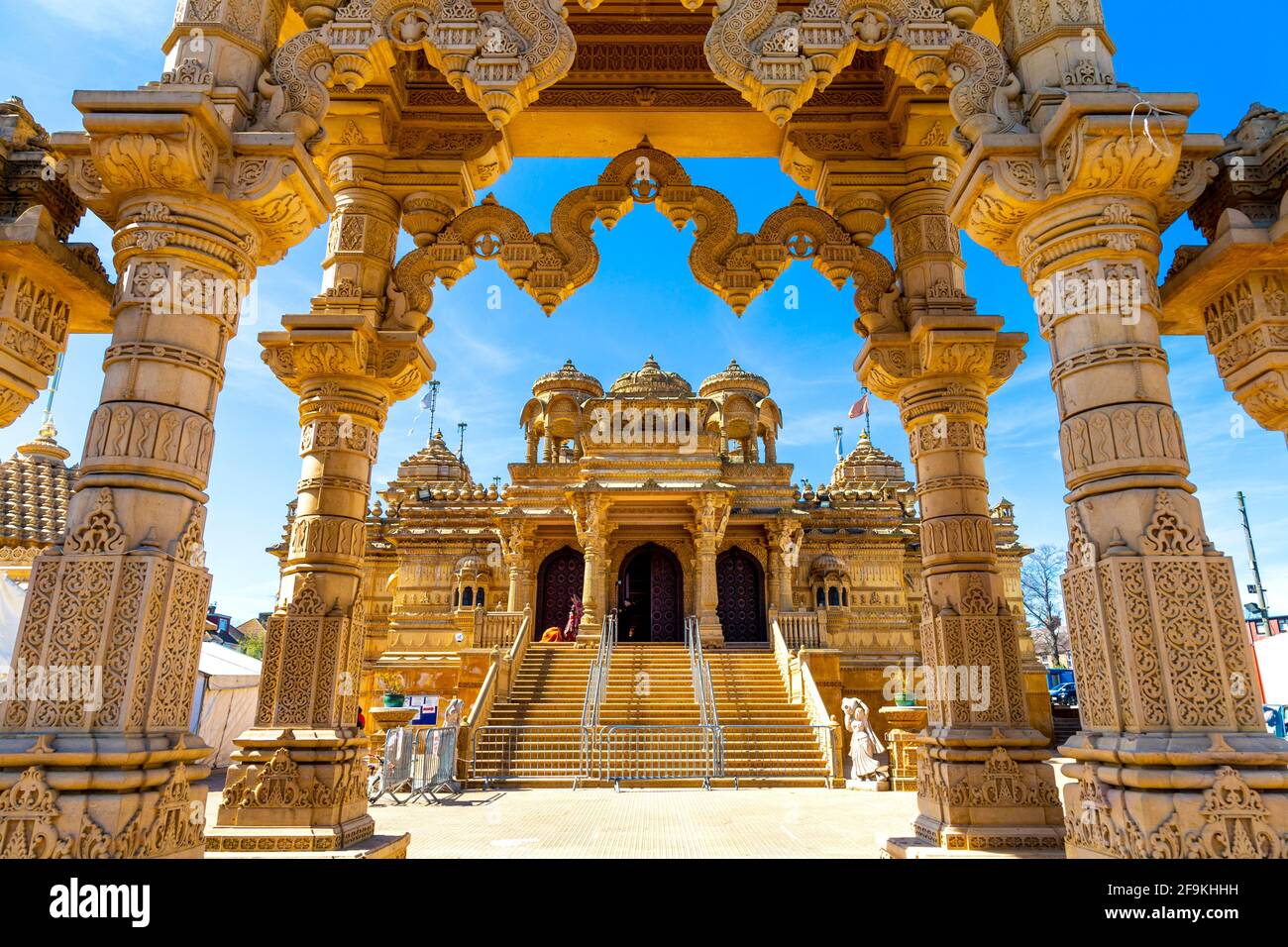 Ornate limestone Hindu temple Shri Vallabh Nidhi Mandir in Alperton, Wembley, London, UK Stock Photo