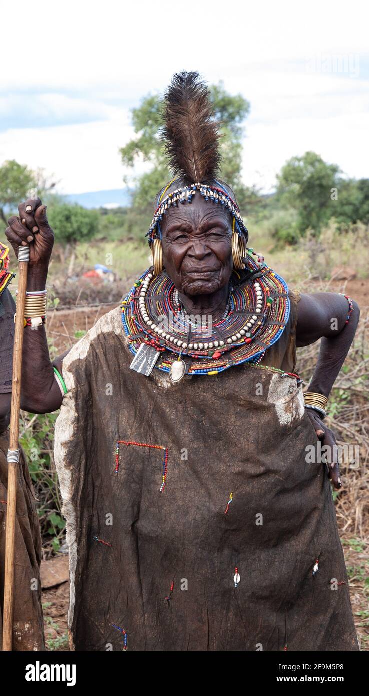 African tribe in tribal garb hi-res stock photography and images - Alamy