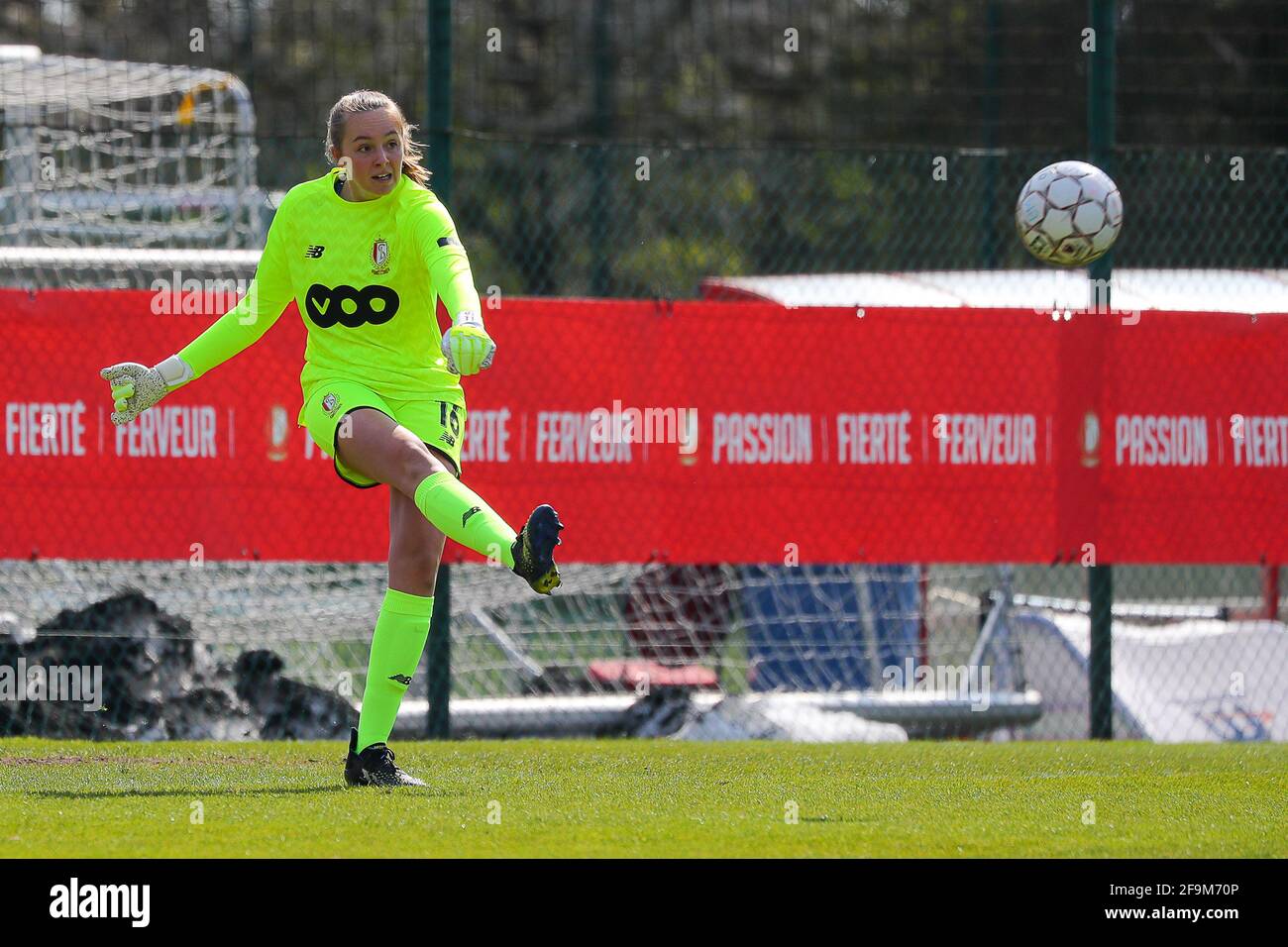 Deinze, Belgium. 17th Sep, 2023. Valentin Guillaume (14) of FC Seraing  pictured during a soccer game between KMSK Deinze and RFC Seraing during  the 5 th matchday in the Challenger Pro League