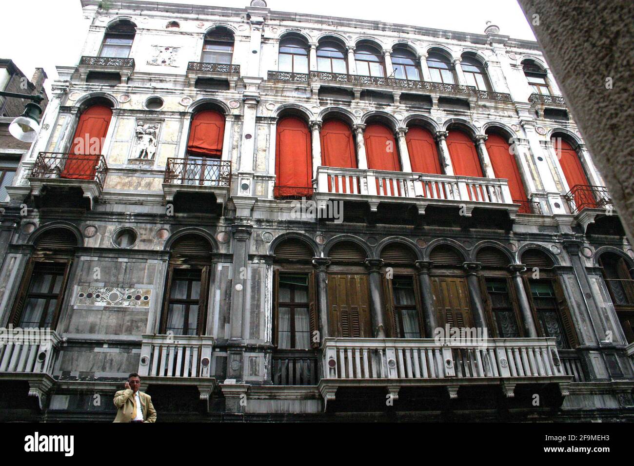 Exterior view of the 16th century Palazzo Trevisan Cappello in Venice,  Italy Stock Photo - Alamy