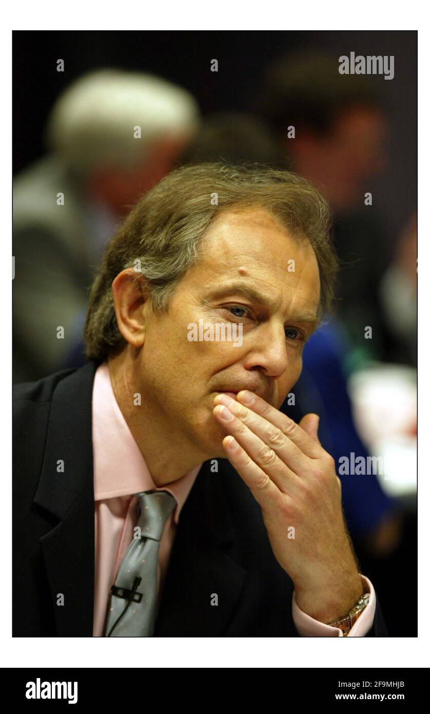 Tony Blair on a trip to Coventry/Birmingham on a Big Conversation trip meeting members of the public.pic David Sandison 13/5/2004 Stock Photo