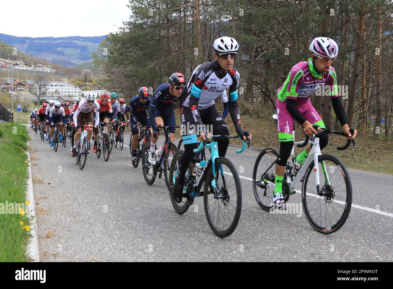 Tour of italy 2021 cycling hotsell