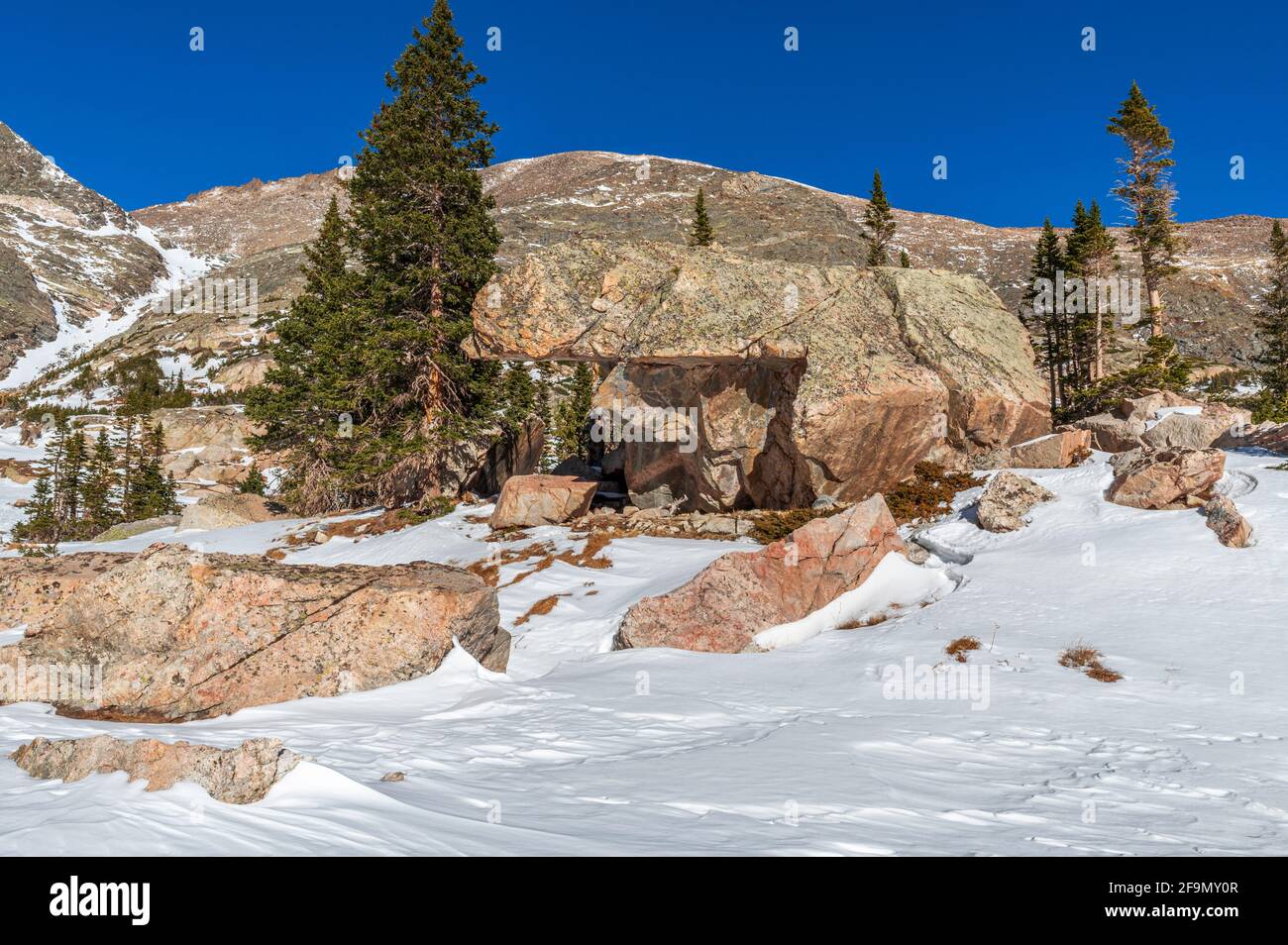 Cool looking rock formation at Upper Fay Lake Stock Photo - Alamy