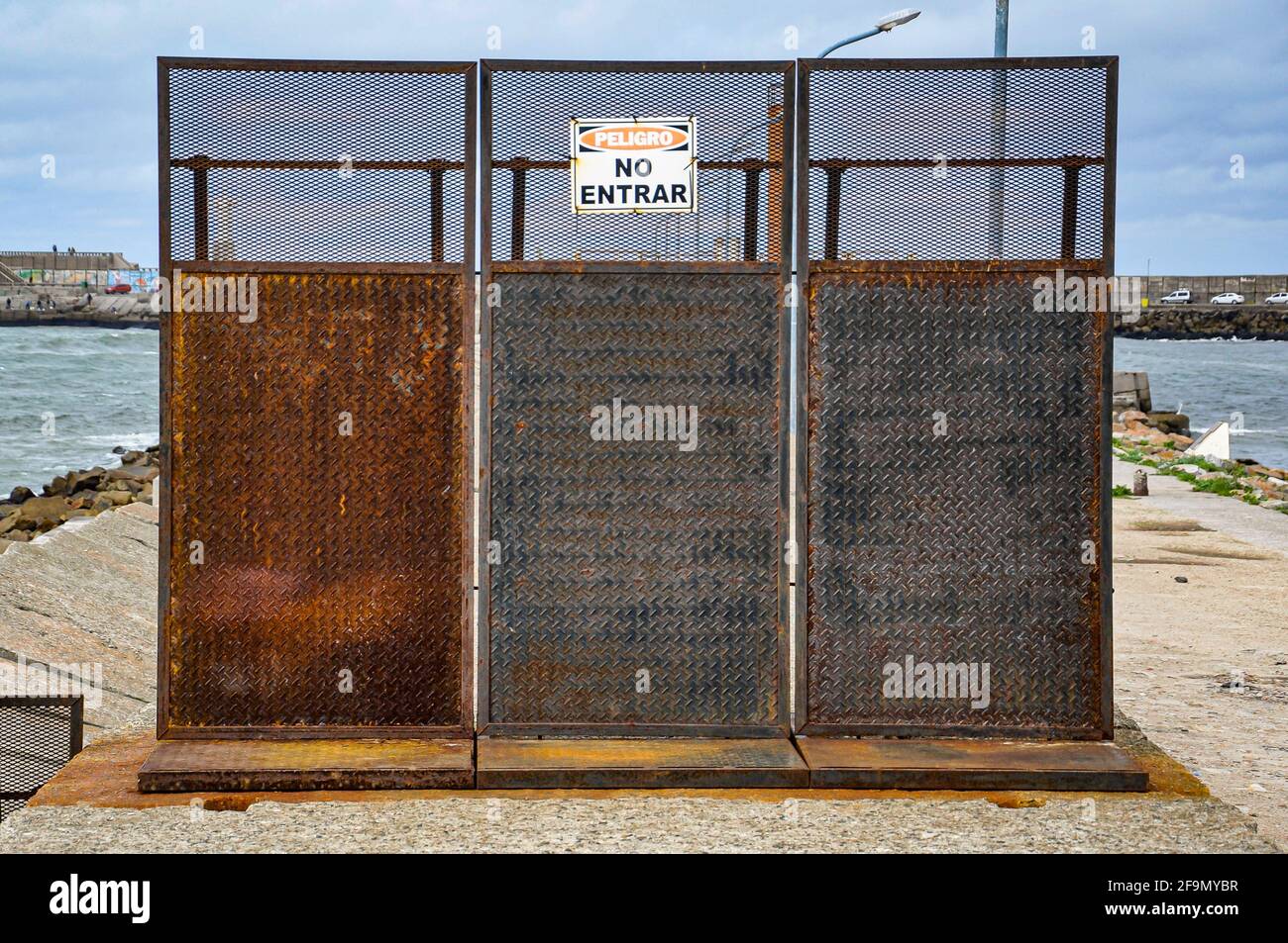 Border Fence Gate High Resolution Stock Photography and Images - Alamy