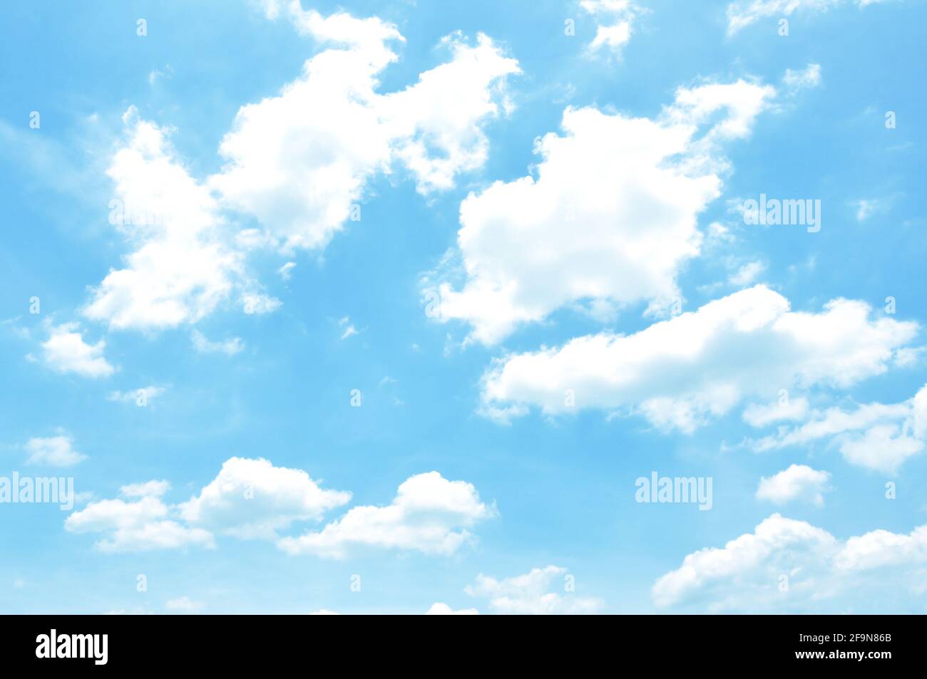 Scattered blue sky hi-res stock photography and images - Alamy