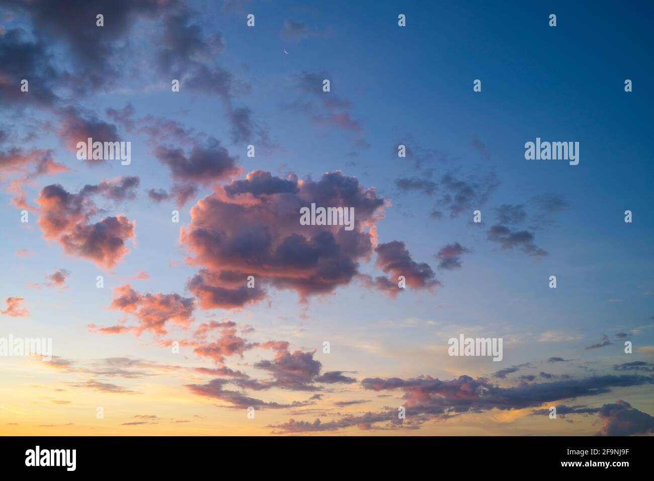 Clouds in sky hi-res stock photography and images - Alamy