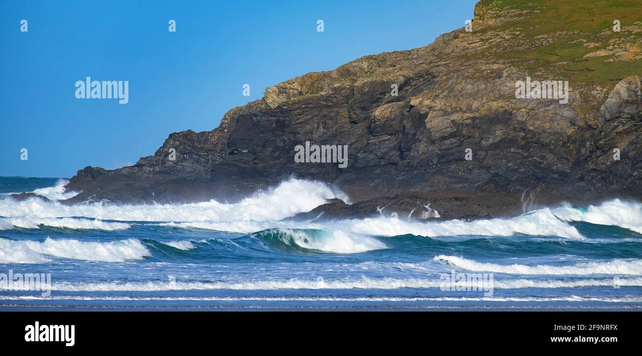 rough sea at holywell bay in cornwall england Stock Photo