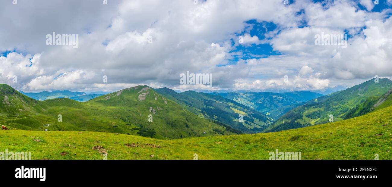 View of the alps along the famous hiking trail Pinzgauer spaziergang near Zell am See, Salzburg region, Austria. Stock Photo